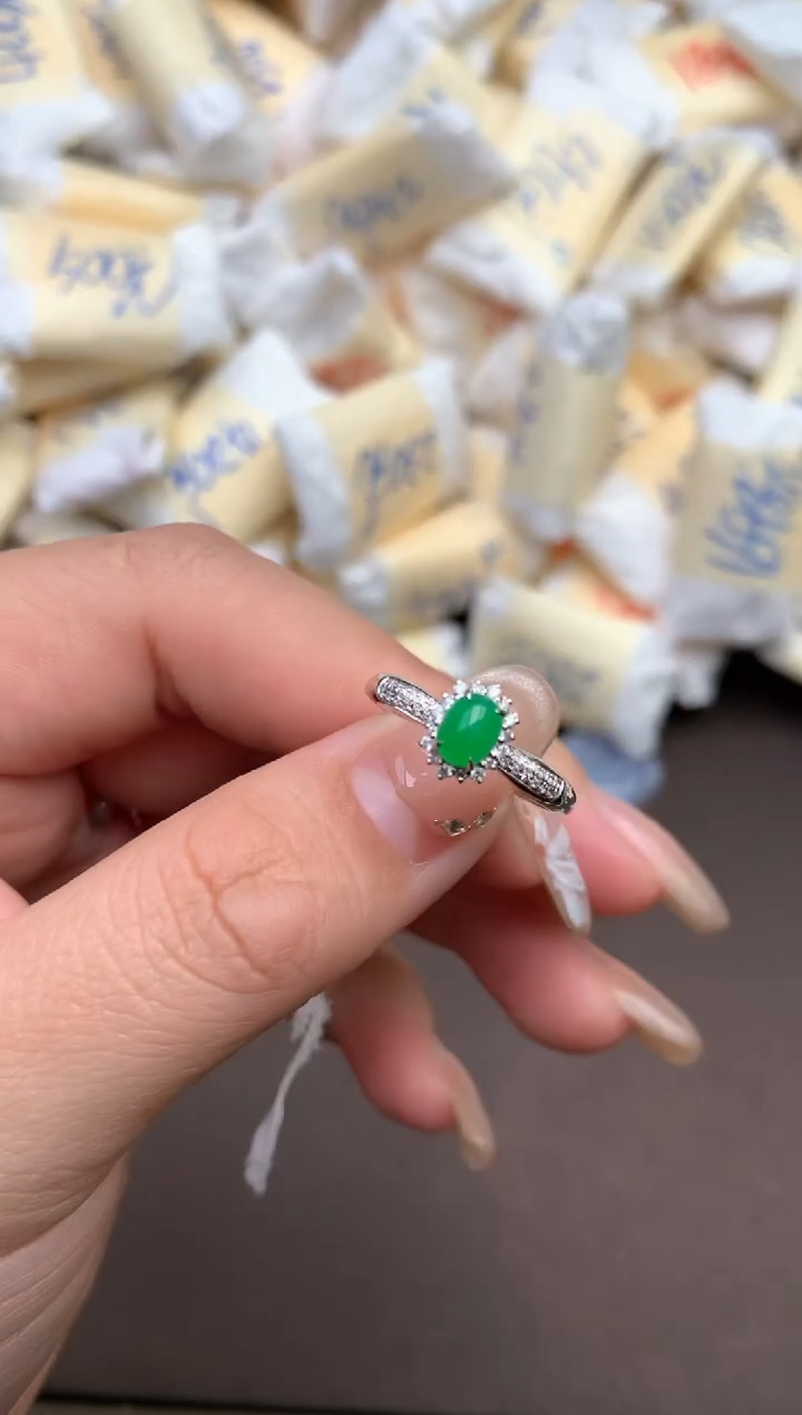 【闪购商品】翡翠戒指18K金镶嵌—