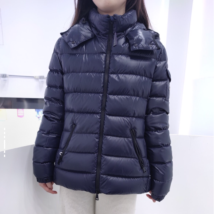 99新 MONCLER 蒙可睐藏蓝色bady羽绒服 2码 11324