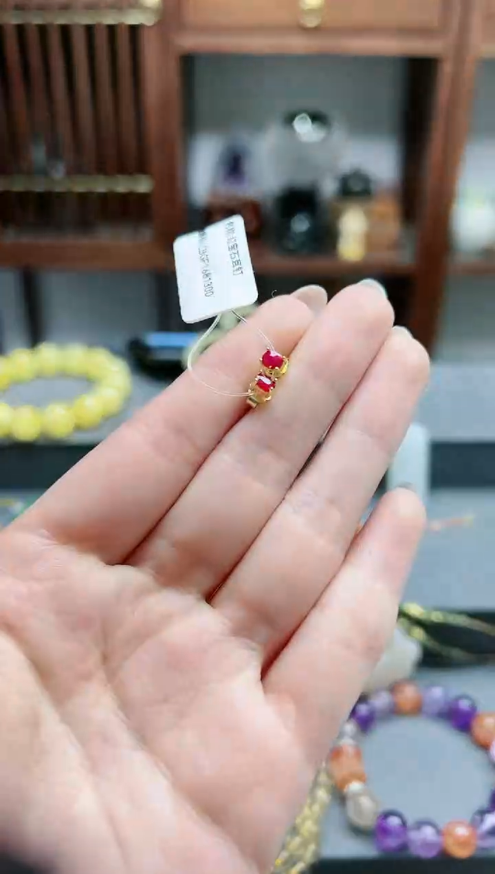 【闪购商品】红宝石耳钉银S925镶嵌红宝石耳钉*1 CBGF