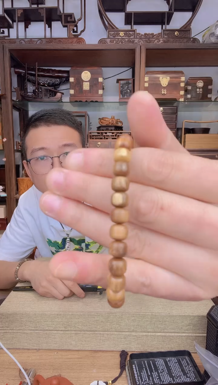 乌木类书架176猛犸咖料老型单圈手串14克