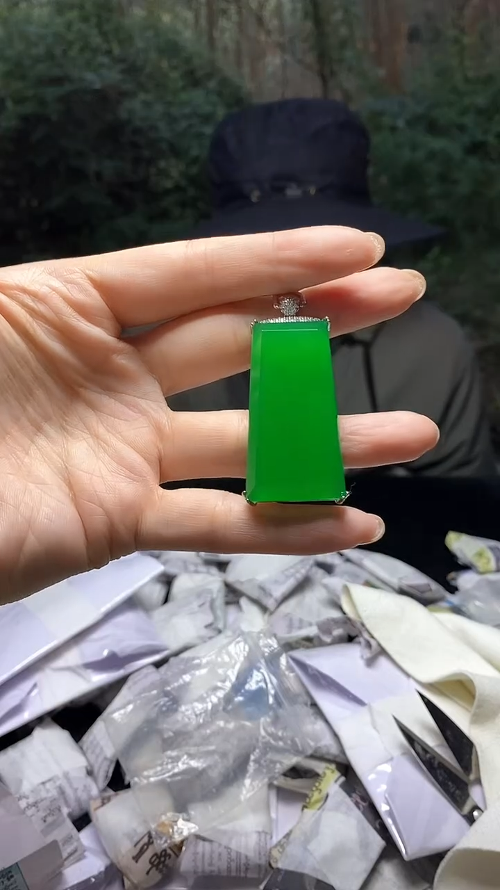 满色吊坠 所见即所得！！