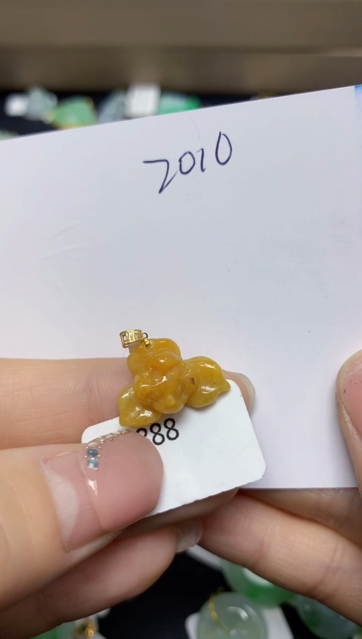 【闪购商品】翡翠挂件18K金镶嵌 天然翡翠A货