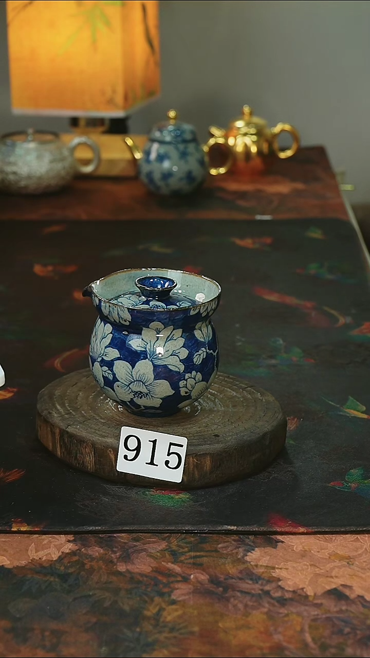 .915...........茶碗微瑕