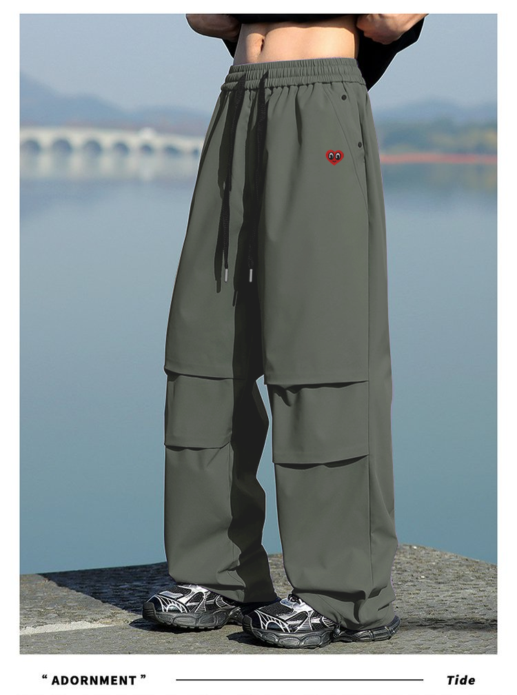 【秋冬新品】ART桃心褶皱阔腿伞兵工装裤（6688）