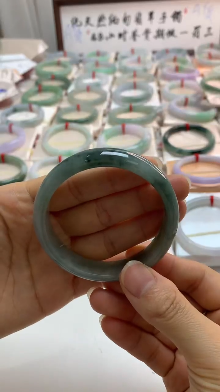 未镶嵌手镯翡翠57油青飘花