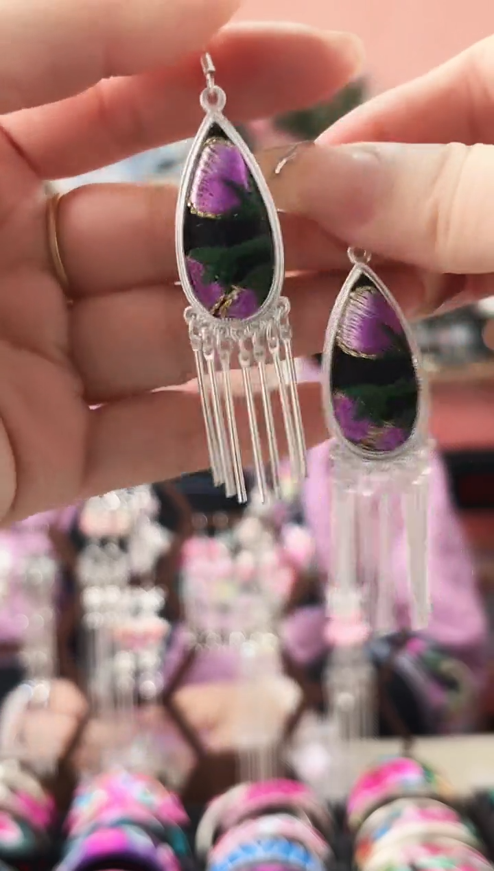 艺枝独绣手工饰品180