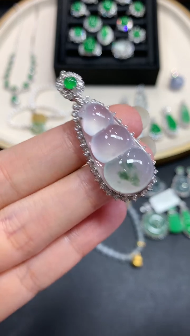 【闪购商品】翡翠吊坠(不含链)18K金镶嵌A103|19800