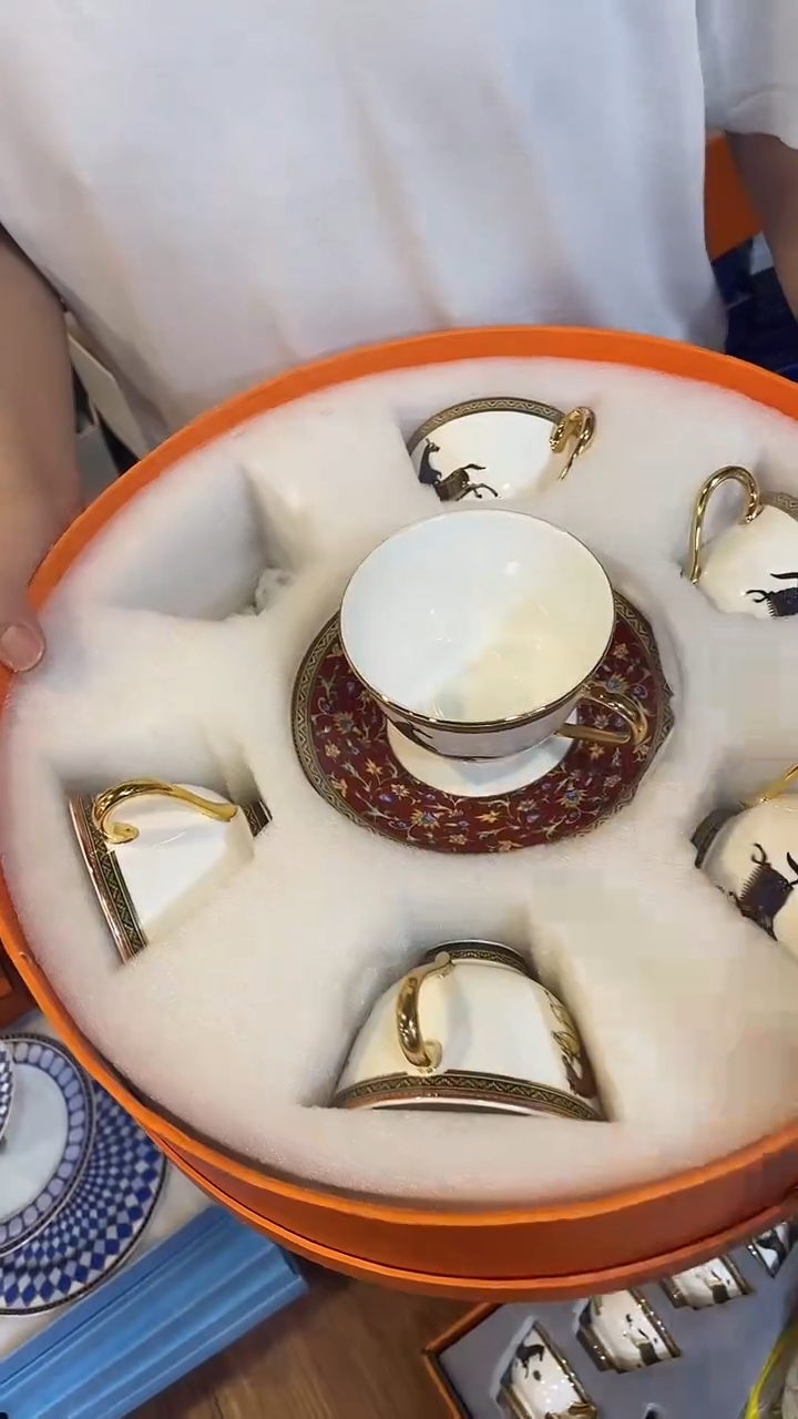 杯鸿辉家品牌瓷器，京东包邮！