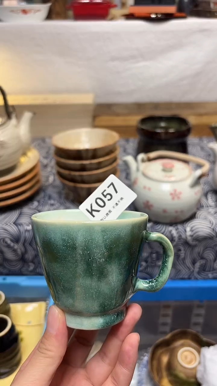 瓷片拿****?喵喵家都是大漂亮