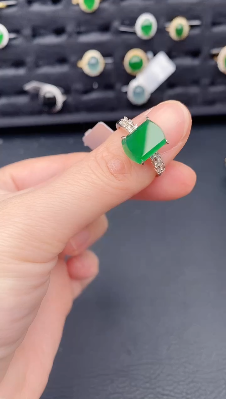 银S925镶嵌戒指翡翠天然a货翡翠555