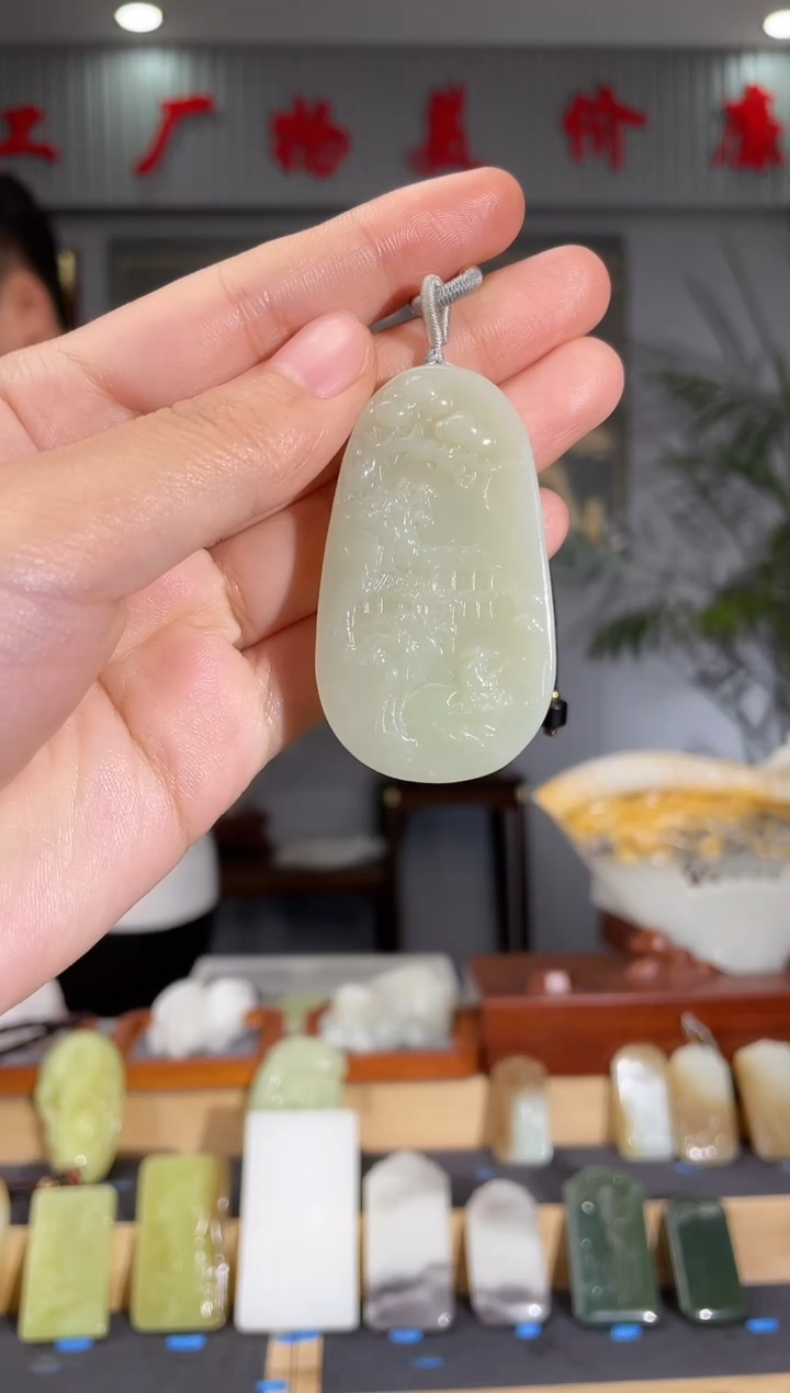 【闪购商品】和田玉（糖玉）颈饰未镶嵌拍一发一 多样性发货