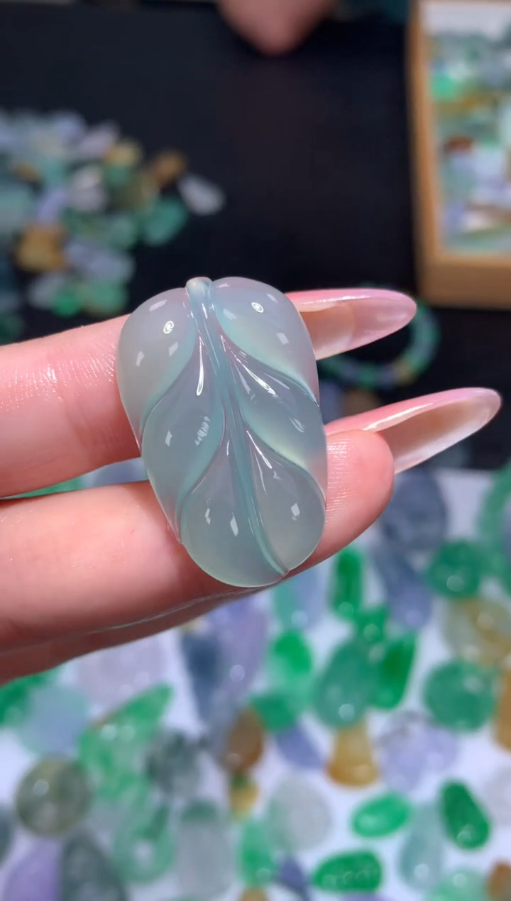 定制翡翠未镶嵌叶子