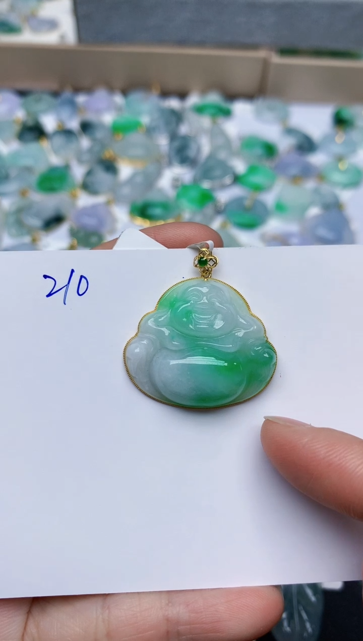 【闪购商品】翡翠颈饰18K金镶嵌天然翡翠A货    