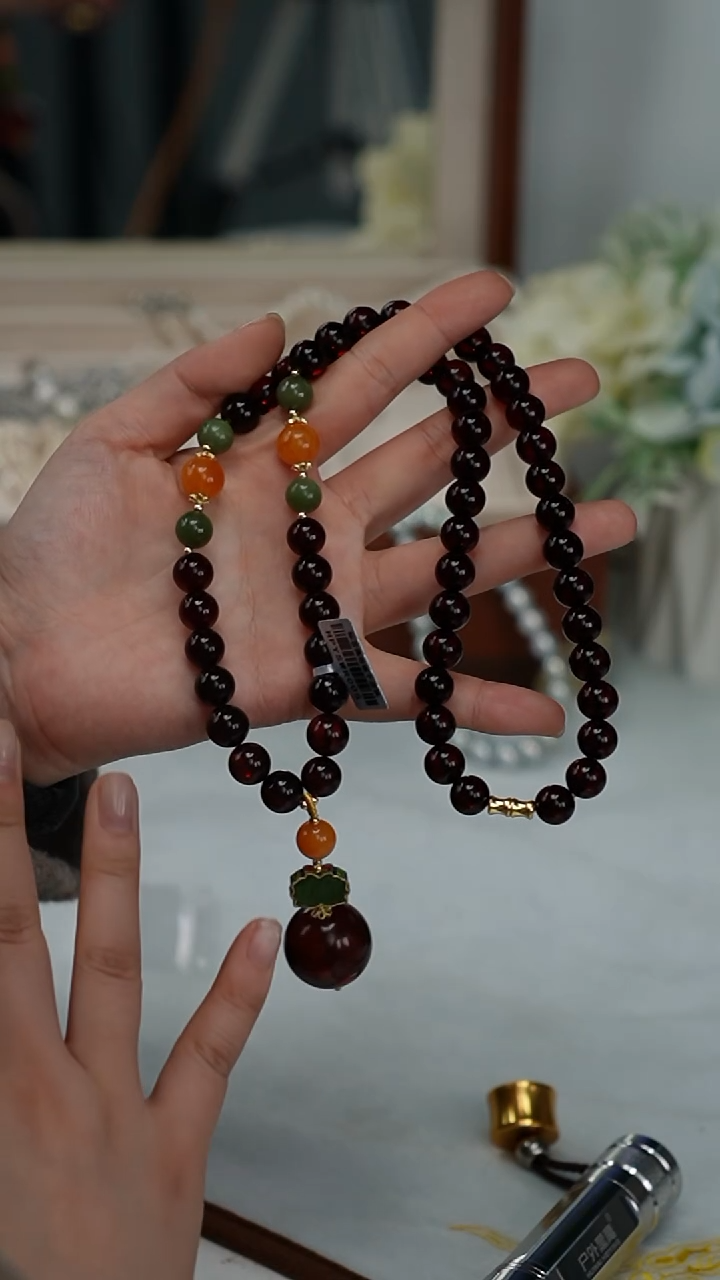 【闪购商品】琥珀项链银S925镶嵌项链