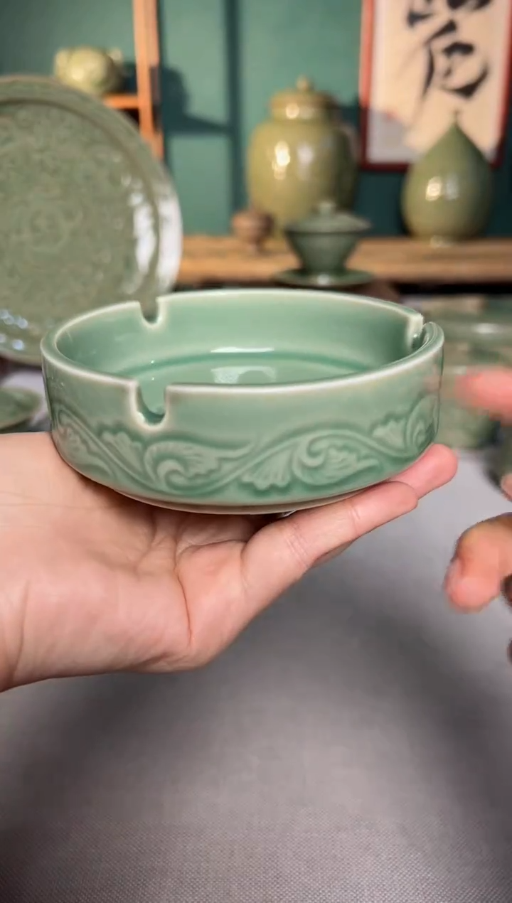 【闪购商品】其他耀州窑青釉唐草纹烟灰缸