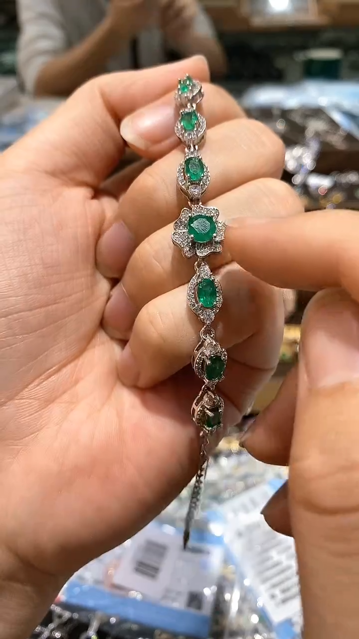 【闪购商品】祖母绿手链银S925镶嵌手链