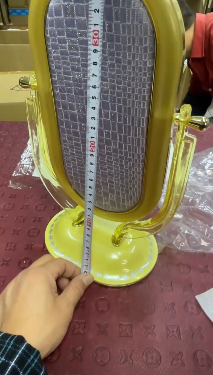 镜片37默认微瑕，no退no换，介意勿拍