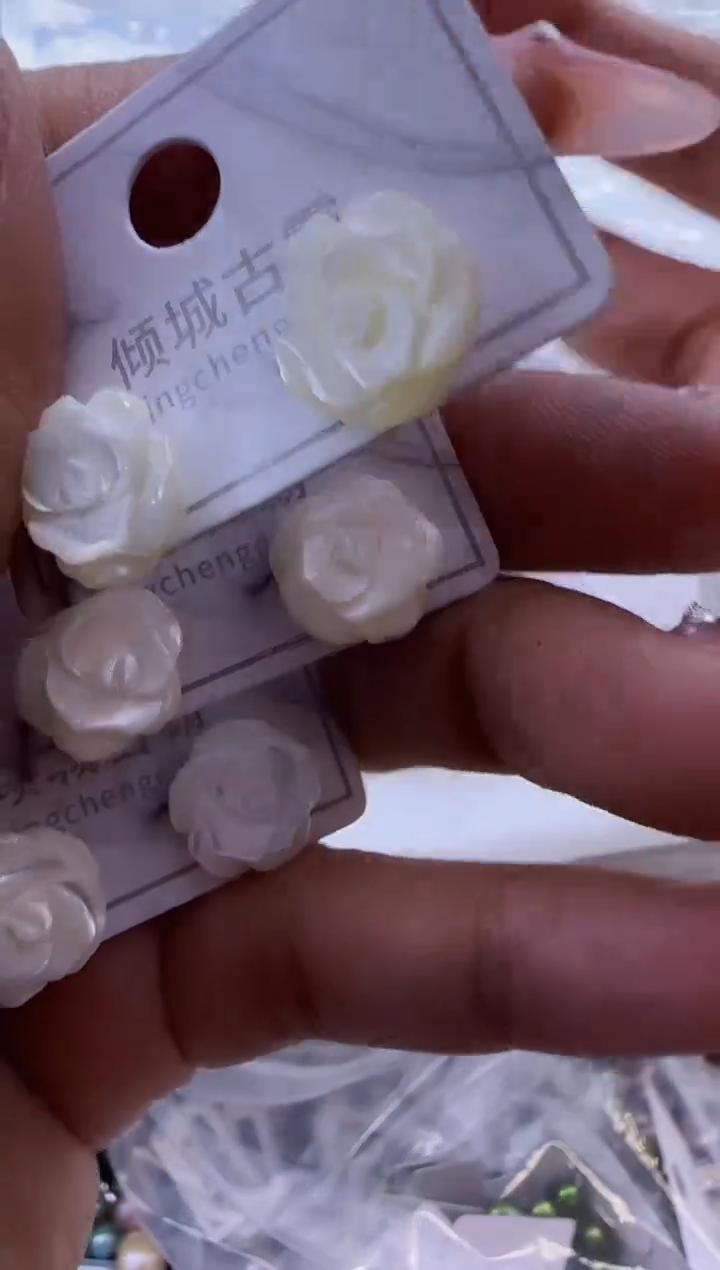 【闪购商品】淡水珍珠耳饰银S925镶嵌130