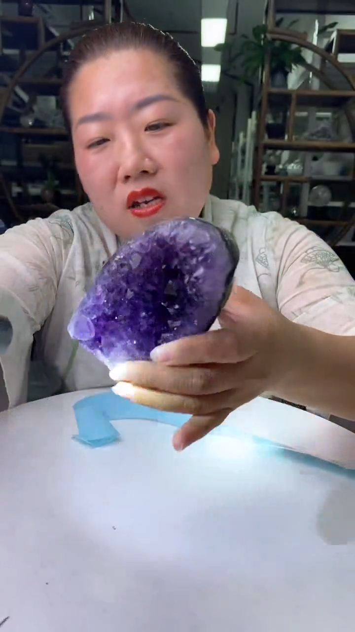水晶珠宝半成品未镶嵌紫晶洞D563