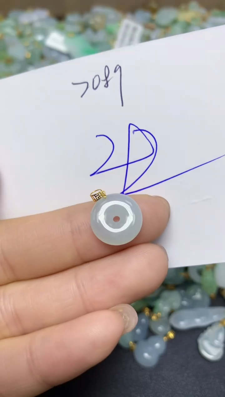 【闪购商品】翡翠挂件18K金镶嵌 天然翡翠A货