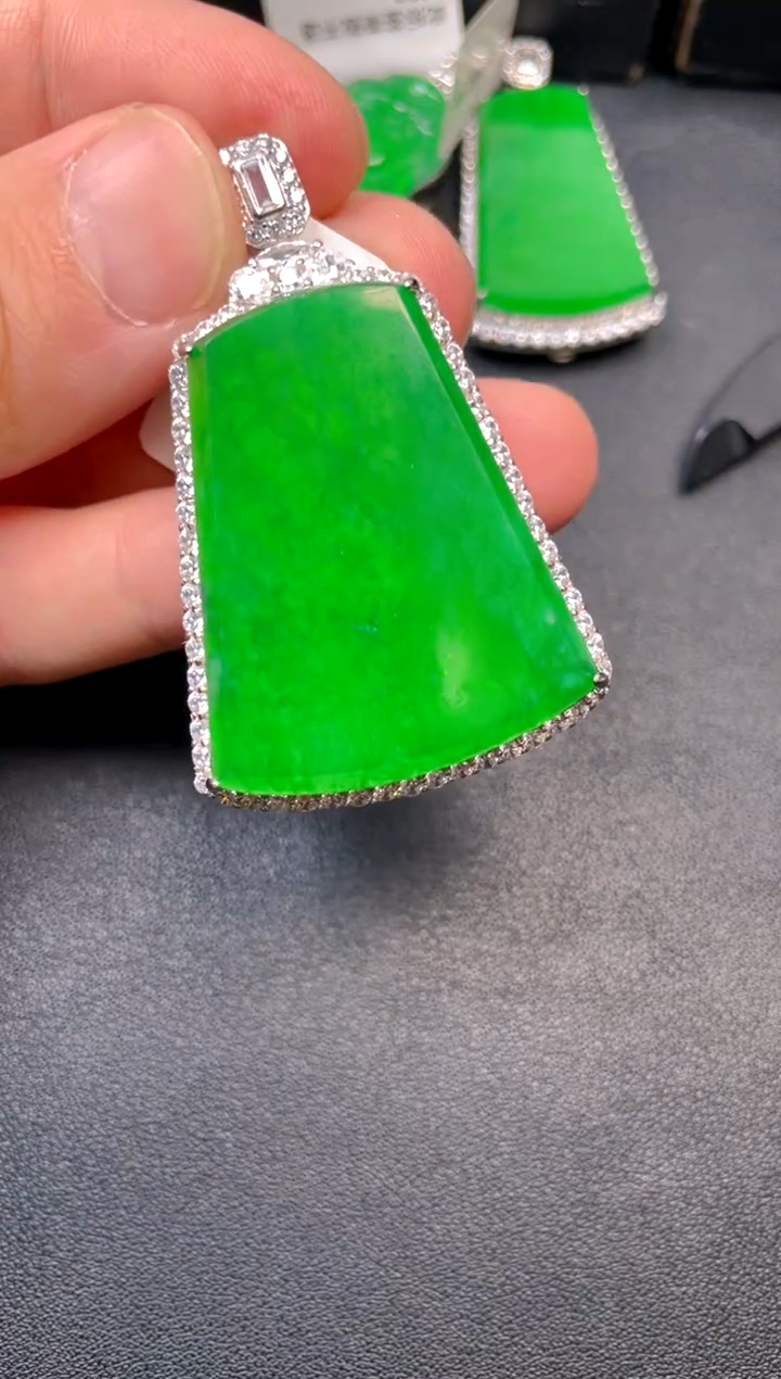 吊坠(不含链)银S925镶嵌翡翠吊坠