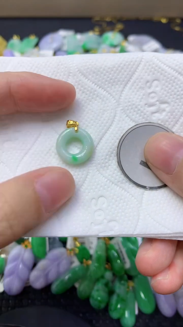 颈饰未镶嵌翡翠天然缅甸翡翠A货