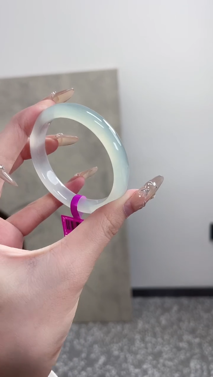 【闪购商品】玛瑙/玉髓手镯未镶嵌53圈 需要包容