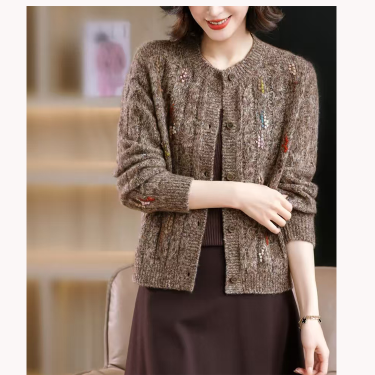 时尚长袖百搭毛针织衫秋季针织春秋冬开衫款女式宽松洋气羊绒毛衣