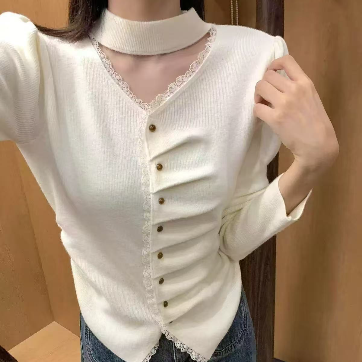 TH  2025冬季女士时尚设计潮流挂脖性感毛衣  4546