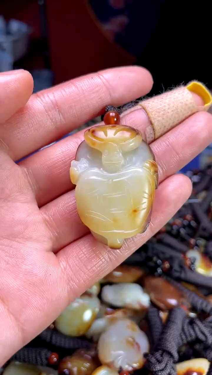 【闪购商品】和田玉颈饰未镶嵌1