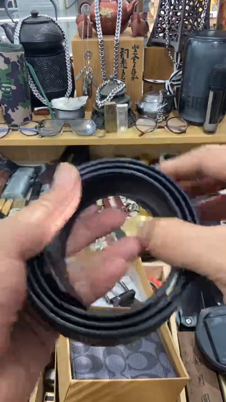 瓷片闪购商品  如图所示