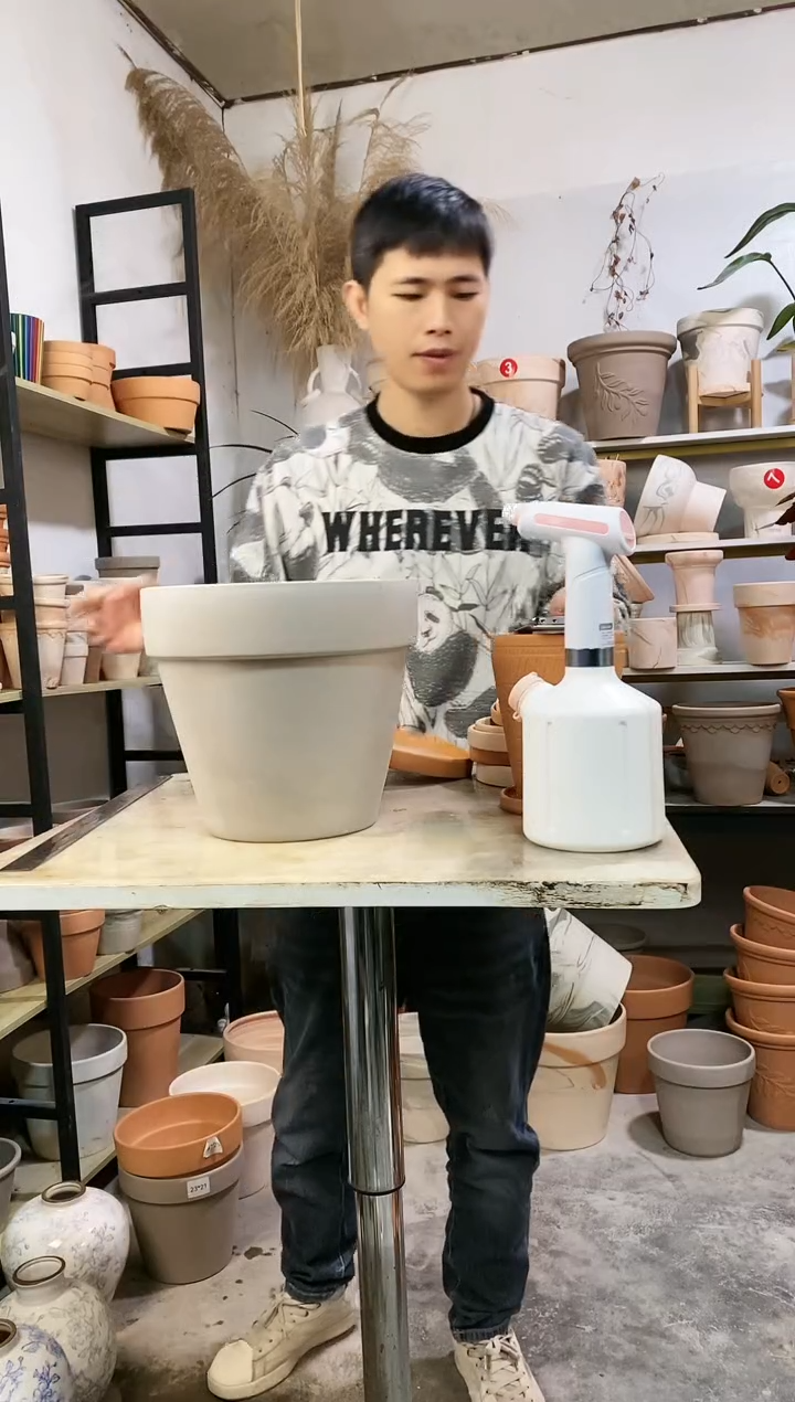 【闪购商品】红陶26*24灰陶 1盆无托