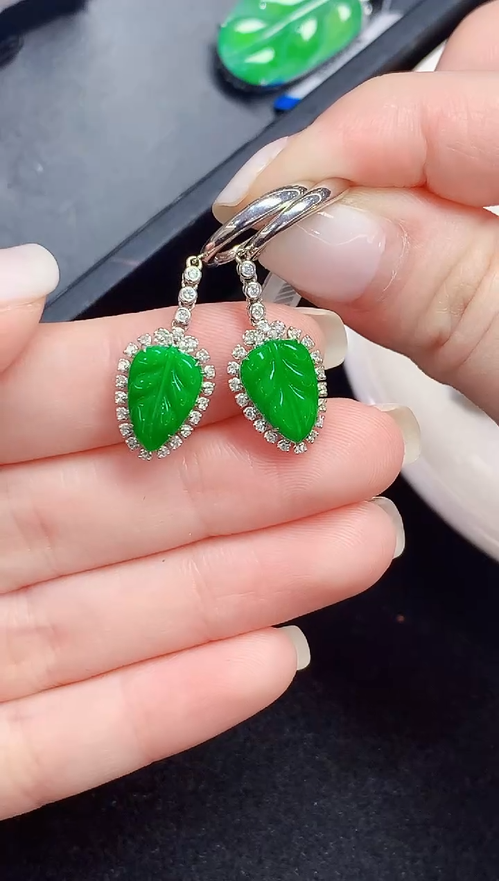 18K金镶嵌翡翠耳饰LSR