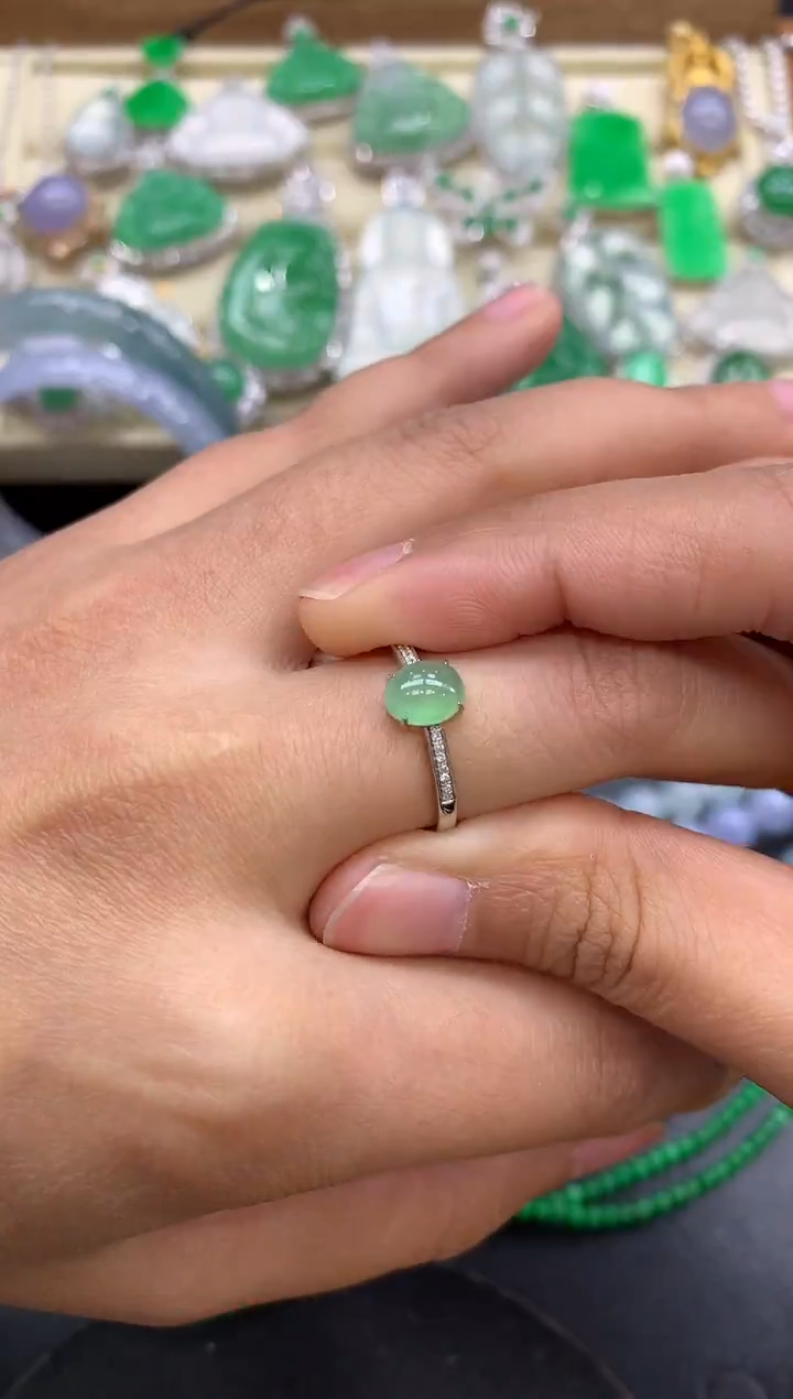【闪购商品】翡翠戒指18K金镶嵌117-中国好珍宝