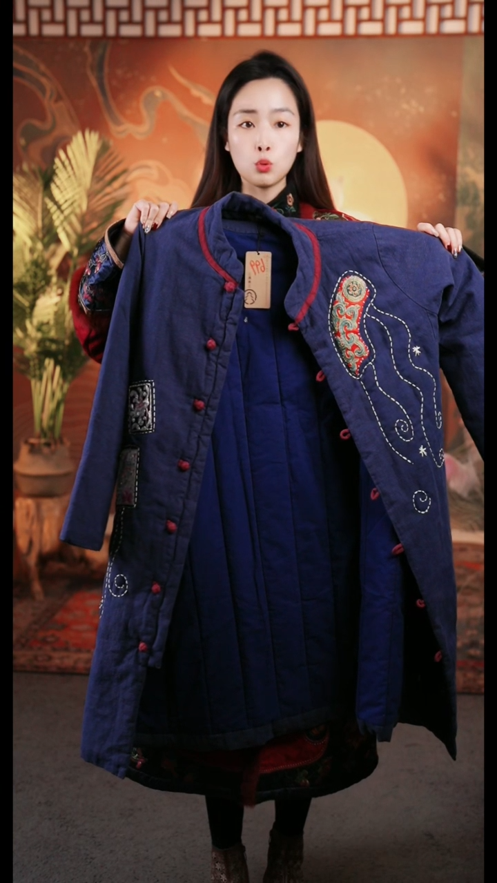 蓝色外套加棉款式