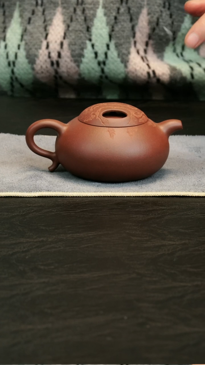 【闪购商品】紫砂茶壶底槽清牛盖