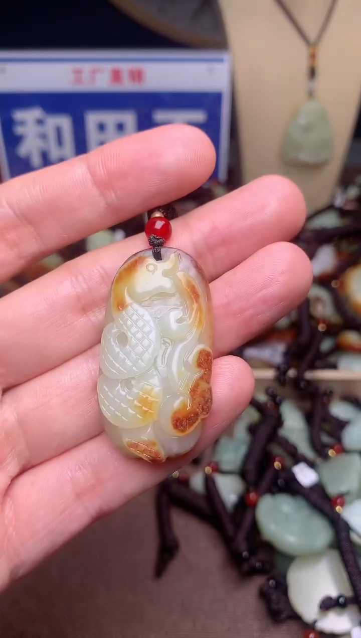 【闪购商品】和田玉未镶嵌颈饰1