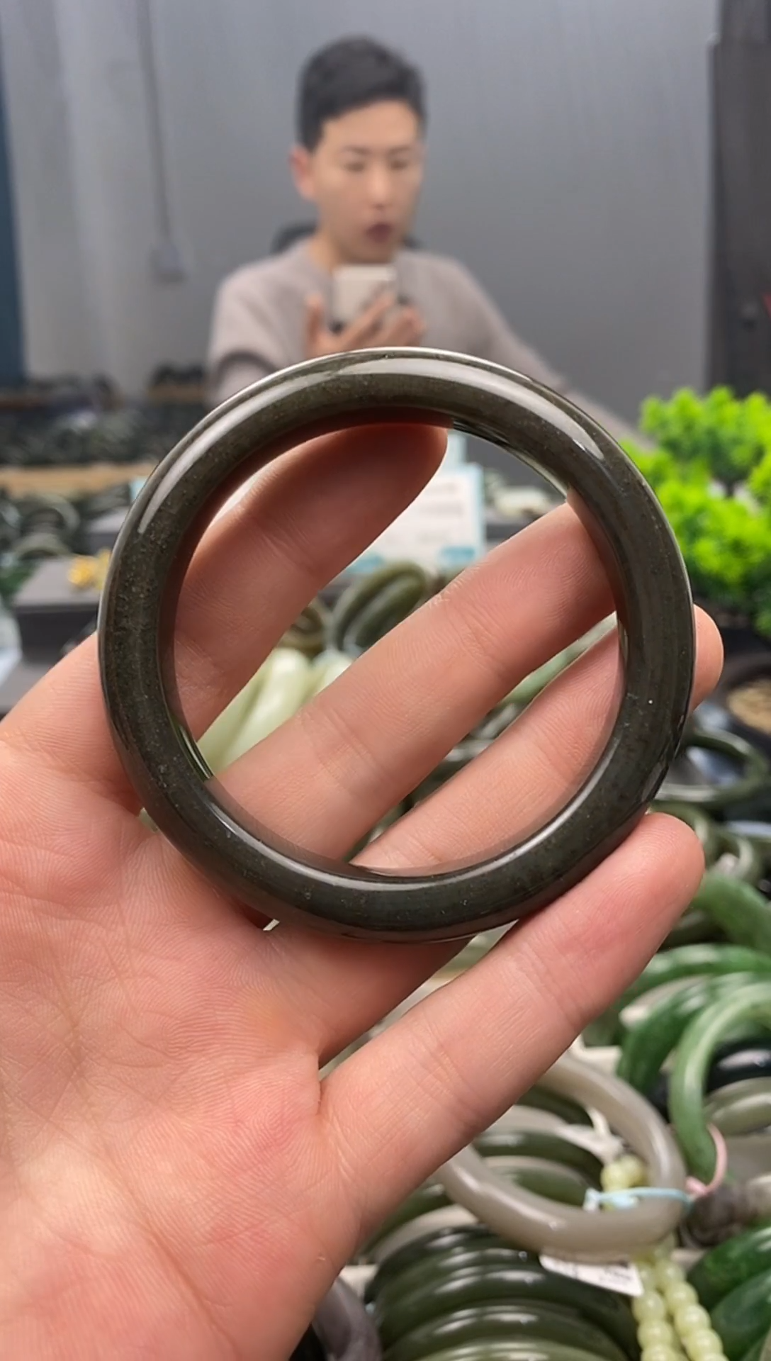 未镶嵌手镯和田玉56.4