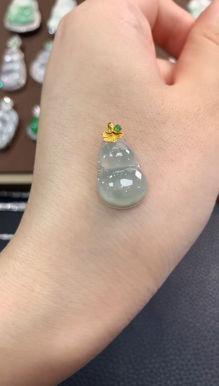 翡翠18K金镶嵌吊坠(不含链)春日珠宝 B1多样性一件发