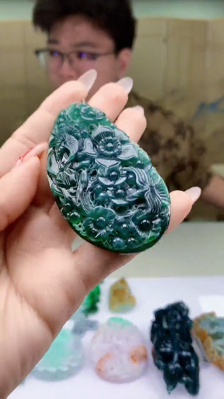 【闪购商品】定制翡翠未镶嵌4688ty-毛货挂件68