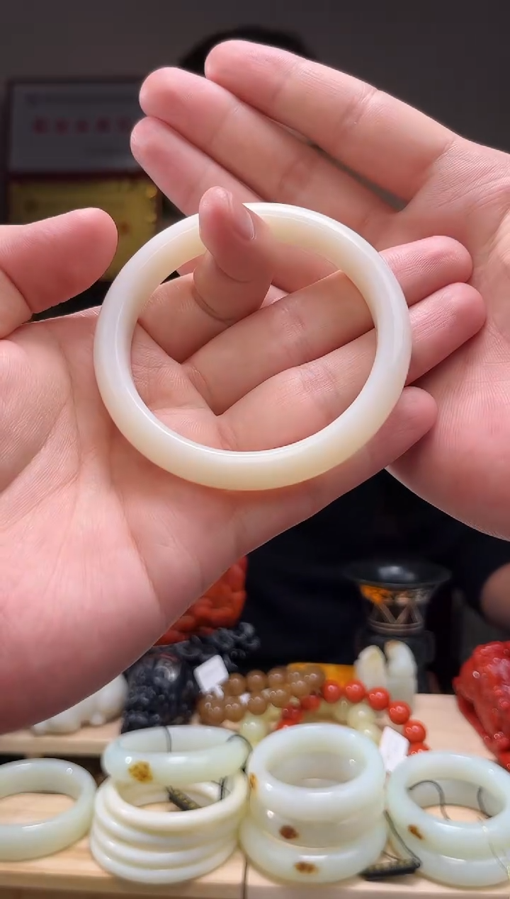 颈饰未镶嵌和田玉用****158