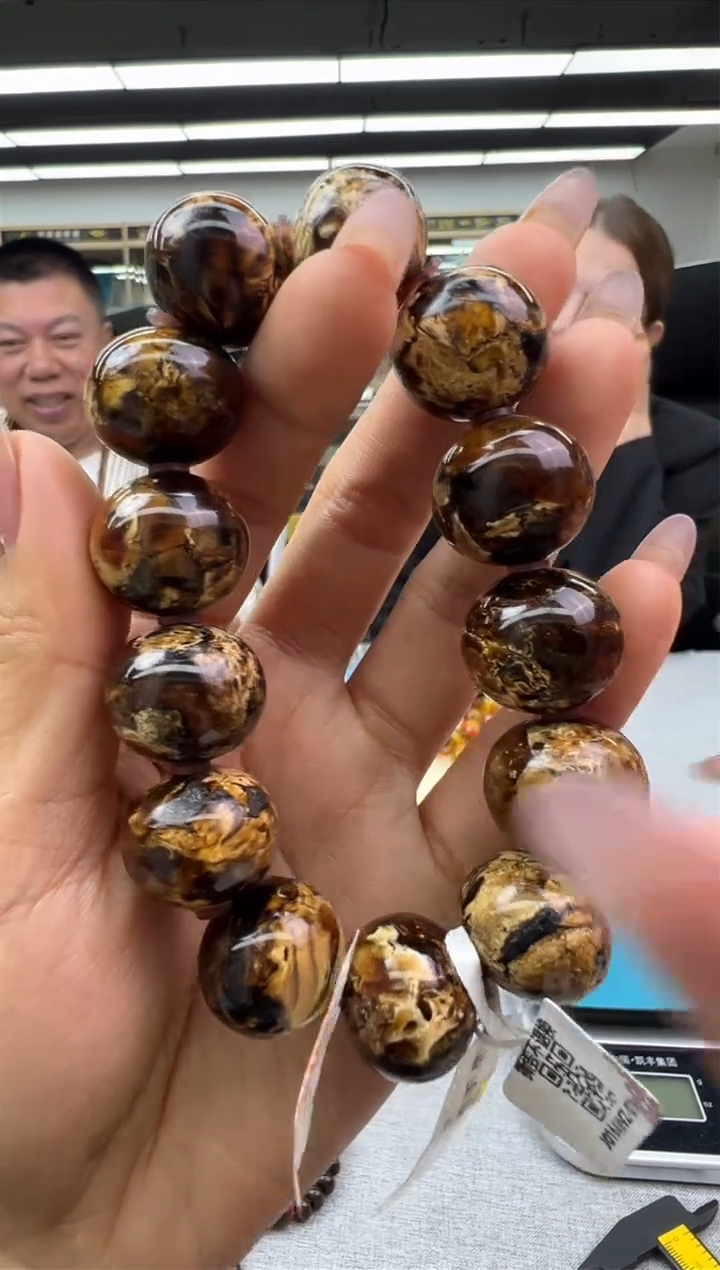 【闪购商品】琥珀手链未镶嵌85秒拍号