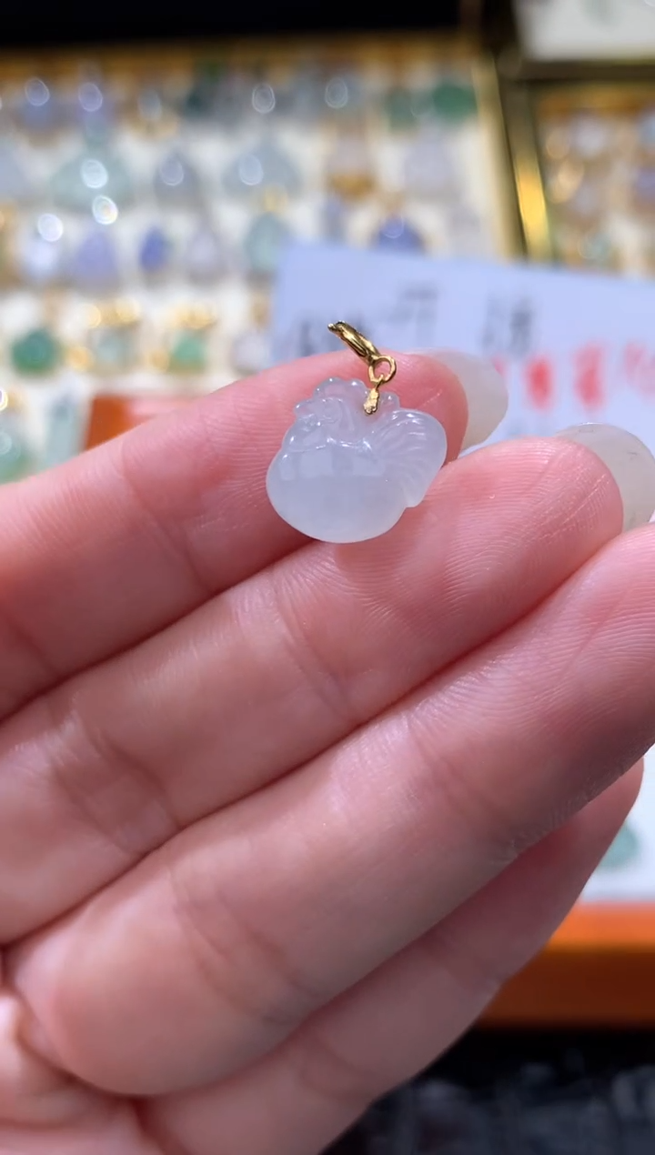 颈饰18K金镶嵌翡翠翡翠
