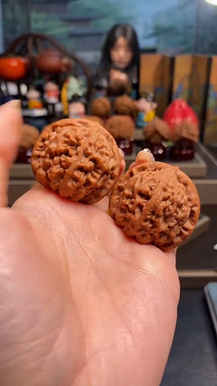 【闪购商品】文玩核桃把件K 51龙墩40尺