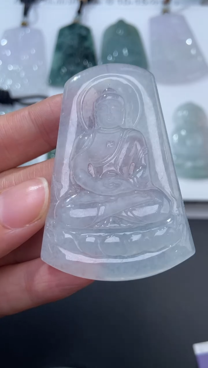 未镶嵌挂件翡翠371619    多人 