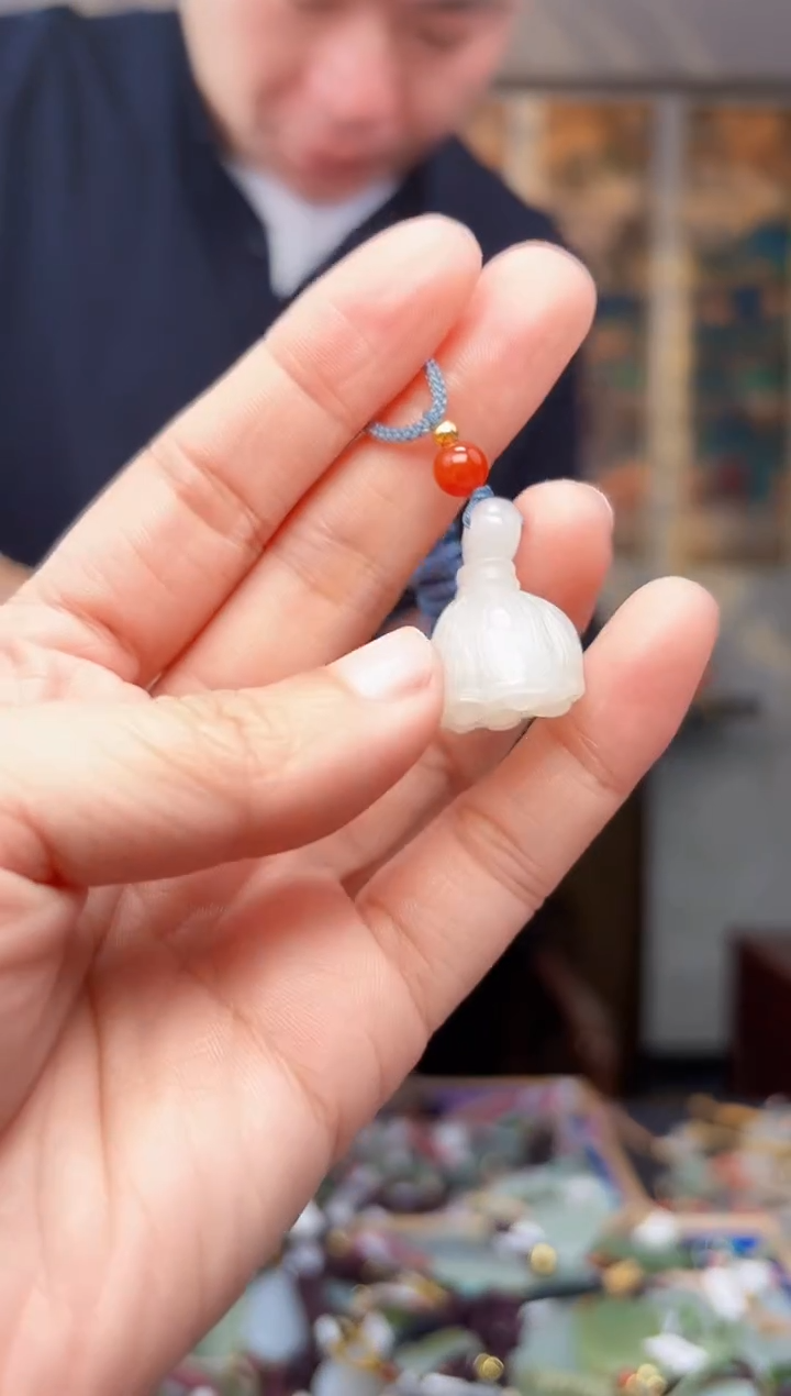 【闪购商品】和田玉挂件未镶嵌拍一发一