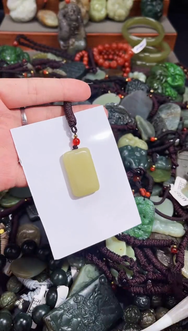 和田玉未镶嵌颈饰拍一发一