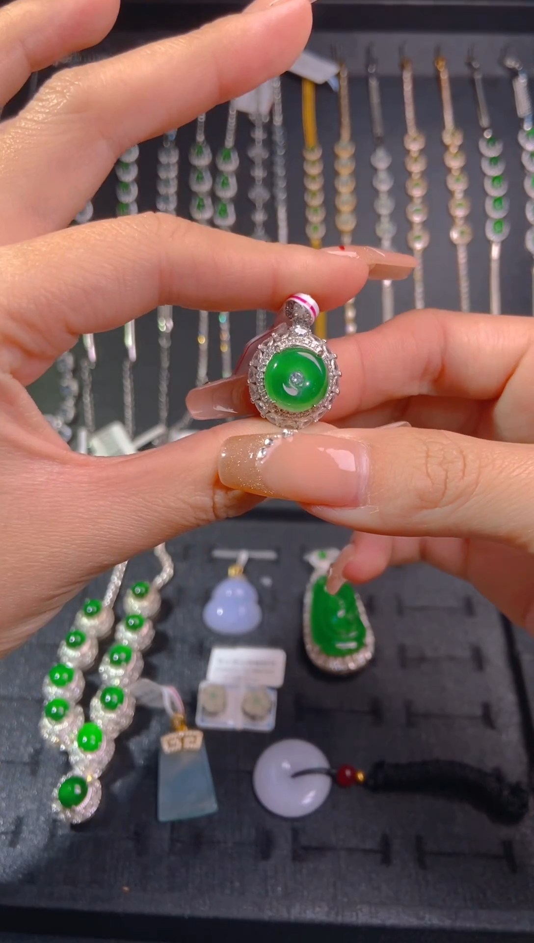 【闪购商品】翡翠颈饰未镶嵌天然翡翠A货59