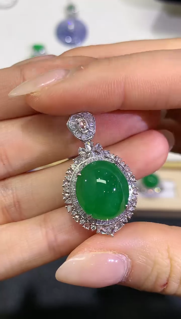 【闪购商品】翡翠颈饰18K金镶嵌团购32