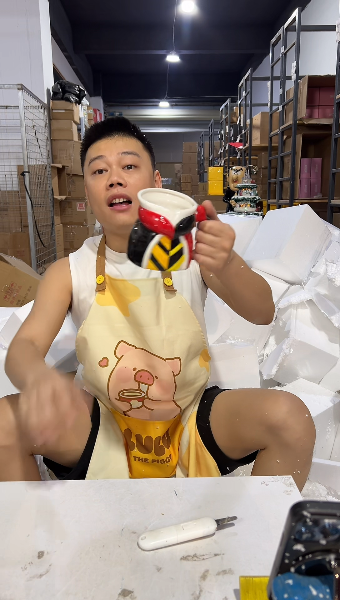 瓷片红桃皇后大肚杯
